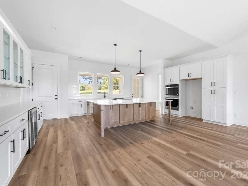 1037 Dameron Road, Bessemer City, NC 28016.  MLS# CAR4226755, YatesRealty ID 13043. Kitchen