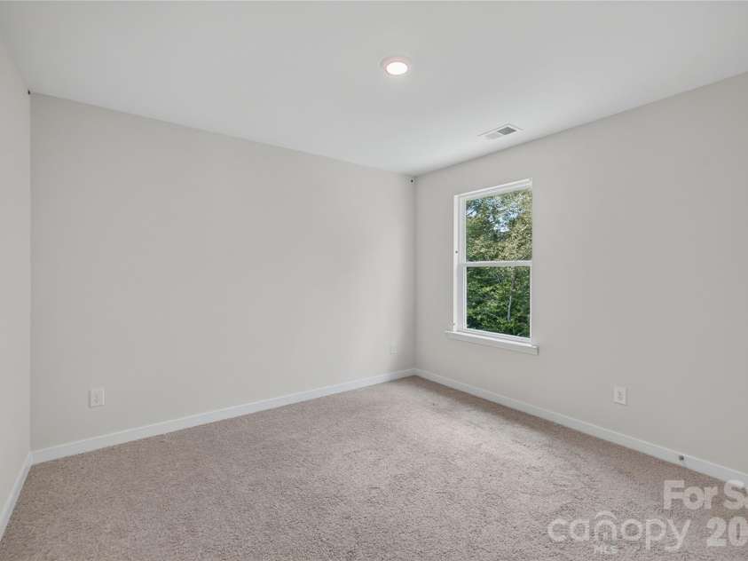 2058 10th Street, Hickory, NC 28602.  MLS# CAR4322761, YatesRealty ID 13043. 