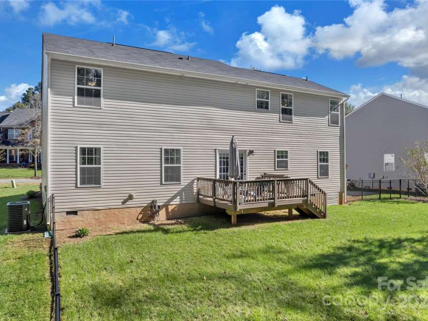 2559 Cypress Oak Lane, Gastonia, NC 28056.  MLS# CAR4200887, YatesRealty ID 13044. 