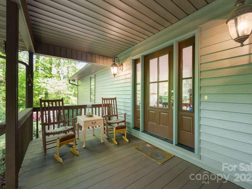 81 Corbin Shady Lane, Waynesville, NC 28785.  MLS# CAR4258297, YatesRealty ID 13045. 