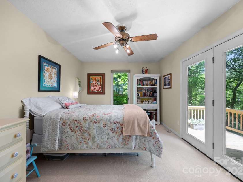 81 Corbin Shady Lane, Waynesville, NC 28785.  MLS# CAR4258297, YatesRealty ID 13045. 