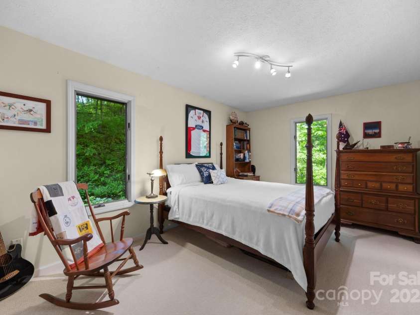 81 Corbin Shady Lane, Waynesville, NC 28785.  MLS# CAR4258297, YatesRealty ID 13045. 
