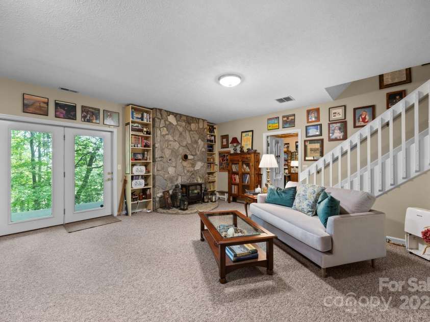 81 Corbin Shady Lane, Waynesville, NC 28785.  MLS# CAR4258297, YatesRealty ID 13045. 