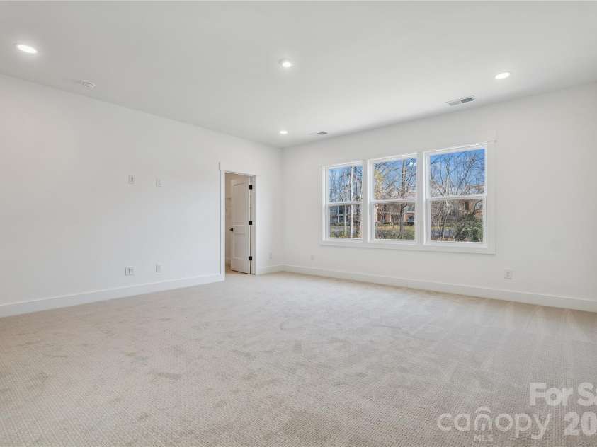 3024 Griffs Pond Road, Charlotte, NC 28269.  MLS# CAR4343635, YatesRealty ID 13046. 