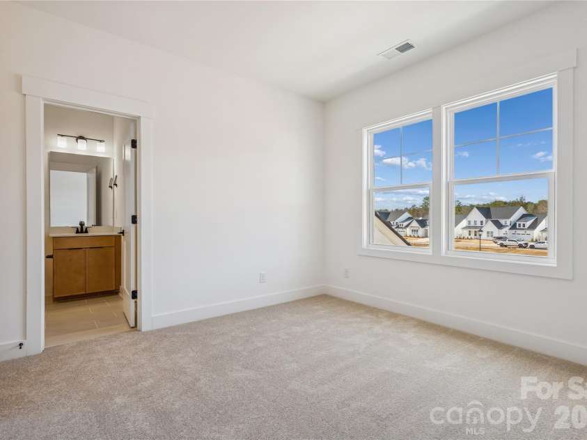 3024 Griffs Pond Road, Charlotte, NC 28269.  MLS# CAR4343635, YatesRealty ID 13046. 