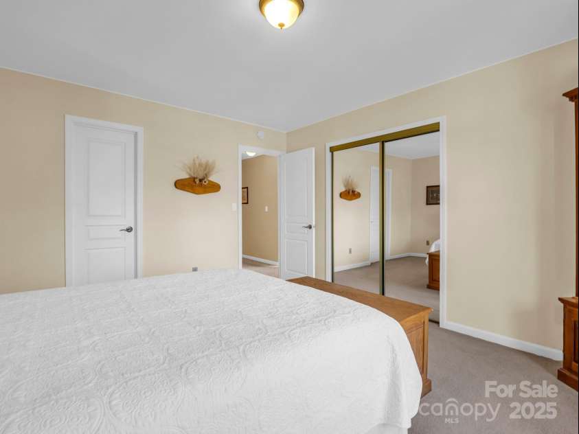 603 Fox Den Court, Hendersonville, NC 28792.  MLS# CAR4208774, YatesRealty ID 13046. 