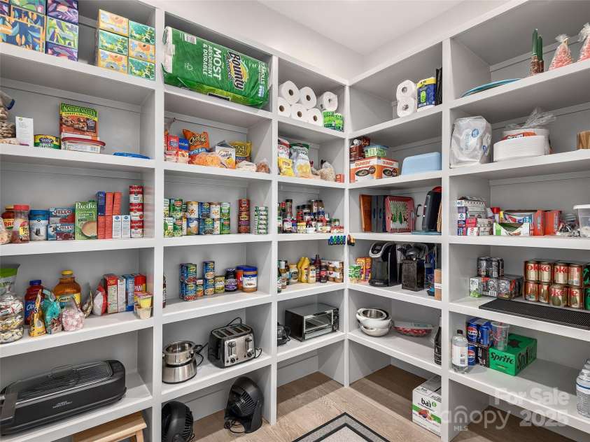 696 Daniel Circle Drive, Mills River, NC 28759.  MLS# CAR4244985, YatesRealty ID 13048. 