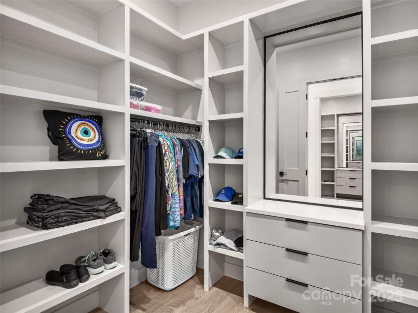 696 Daniel Circle Drive, Mills River, NC 28759.  MLS# CAR4244985, YatesRealty ID 13048. 