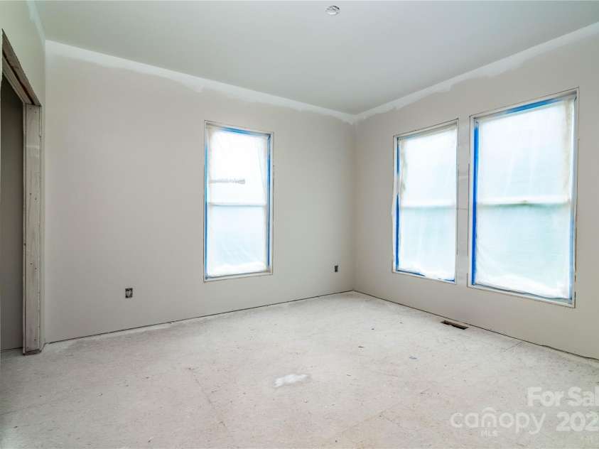236 Mark Ryan Lane, Dallas, NC 28034.  MLS# CAR4290052, YatesRealty ID 1305. 