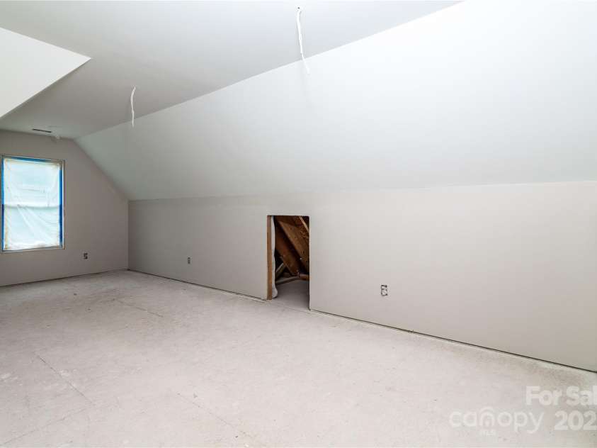 236 Mark Ryan Lane, Dallas, NC 28034.  MLS# CAR4290052, YatesRealty ID 1305. 