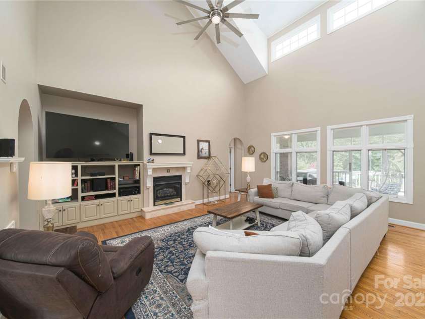 38 Par Drive, Granite Falls, NC 28630.  MLS# CAR4309400, YatesRealty ID 1305. 