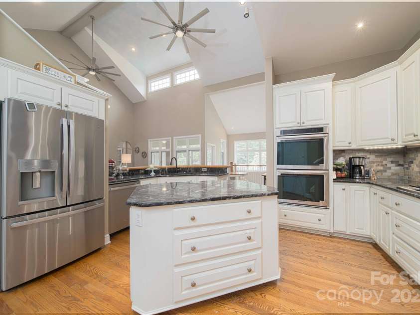 38 Par Drive, Granite Falls, NC 28630.  MLS# CAR4309400, YatesRealty ID 1305. 