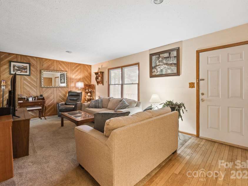 2936 Nc 126 Highway, Morganton, NC 28655.  MLS# CAR4202576, YatesRealty ID 13052. 