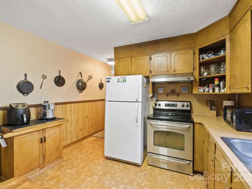 2936 Nc 126 Highway, Morganton, NC 28655.  MLS# CAR4202576, YatesRealty ID 13052. 