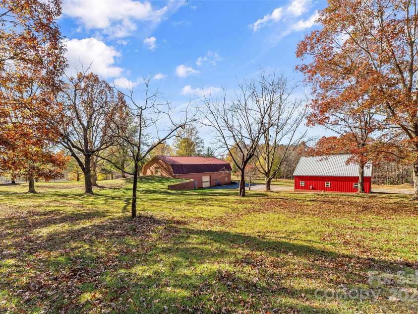 112 Blanton Road, Morganton, NC 28655.  MLS# CAR4201084, YatesRealty ID 13053. 