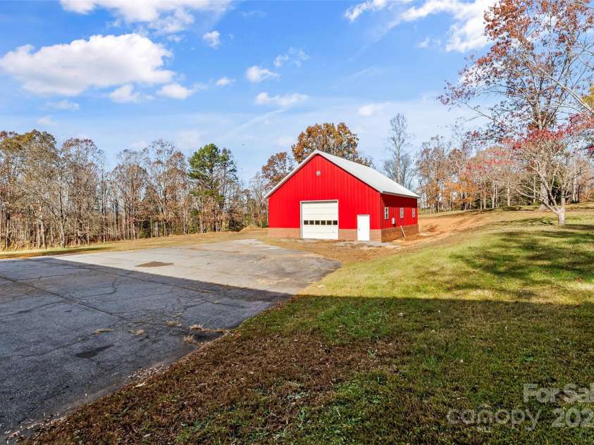 112 Blanton Road, Morganton, NC 28655.  MLS# CAR4201084, YatesRealty ID 13053. 