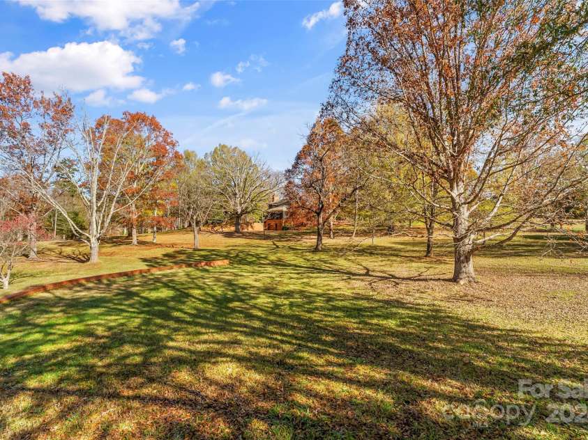 112 Blanton Road, Morganton, NC 28655.  MLS# CAR4201084, YatesRealty ID 13053. 