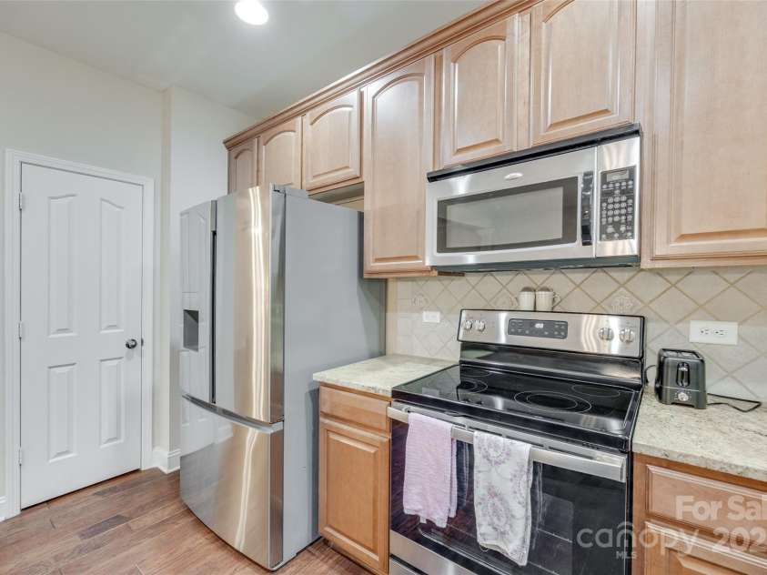 244 River Clay Road, Fort Mill, SC 29708.  MLS# CAR4257395, YatesRealty ID 13054. Kitchen