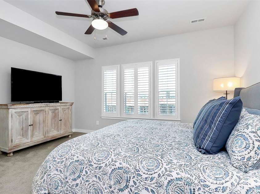 510 Music Hall Way, Charlotte, NC 28203.  MLS# CAR4244981, YatesRealty ID 13055. 