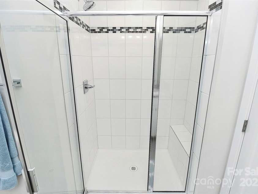 510 Music Hall Way, Charlotte, NC 28203.  MLS# CAR4244981, YatesRealty ID 13055. 