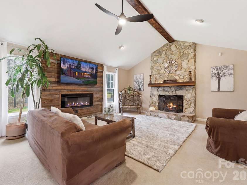 4289 Falcon Hall Way, Rock Hill, SC 29730.  MLS# CAR4360096, YatesRealty ID 13056. 