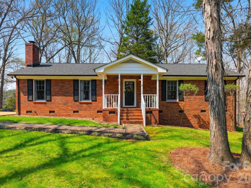 4289 Falcon Hall Way, Rock Hill, SC 29730.  MLS# CAR4360096, YatesRealty ID 13056. 