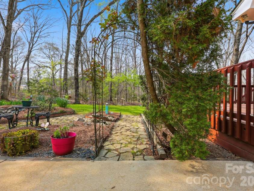 4289 Falcon Hall Way, Rock Hill, SC 29730.  MLS# CAR4360096, YatesRealty ID 13056. 