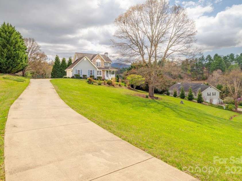 104 Double Brook Drive, Weaverville, NC 28787.  MLS# CAR4245056, YatesRealty ID 13057. 