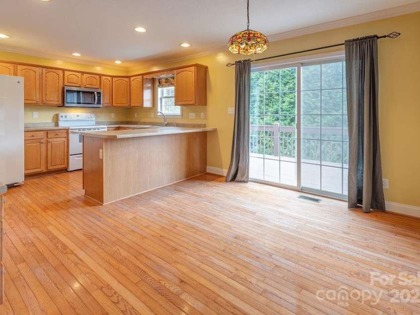 104 Double Brook Drive, Weaverville, NC 28787.  MLS# CAR4245056, YatesRealty ID 13057. 