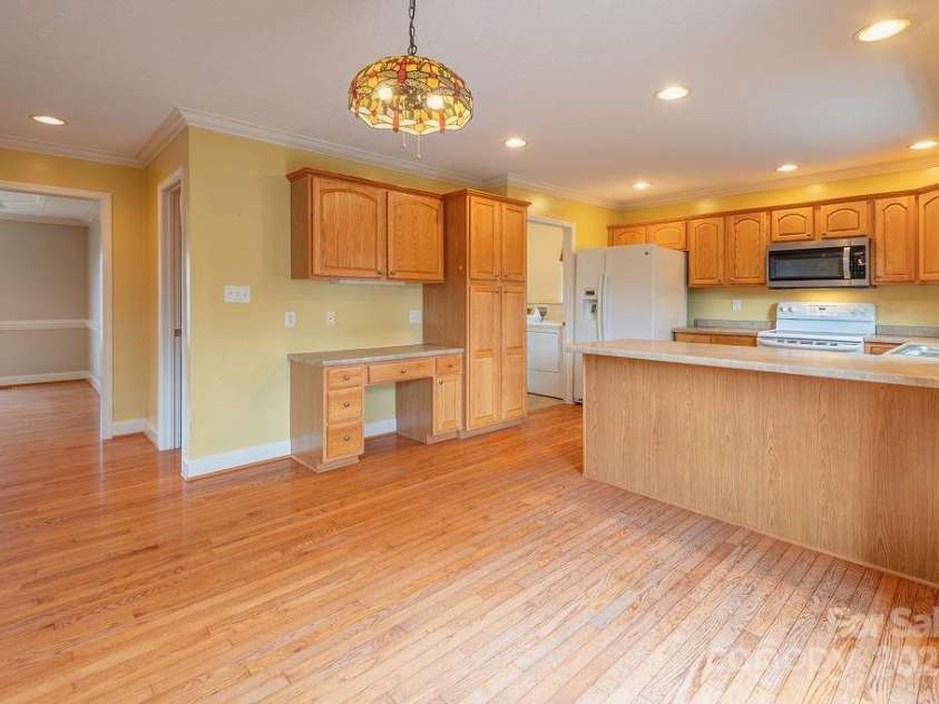 104 Double Brook Drive, Weaverville, NC 28787.  MLS# CAR4245056, YatesRealty ID 13057. 