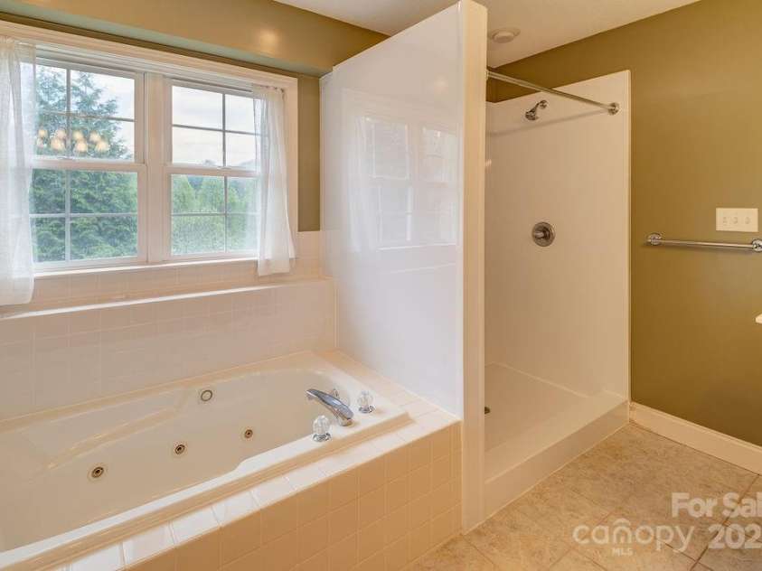 104 Double Brook Drive, Weaverville, NC 28787.  MLS# CAR4245056, YatesRealty ID 13057. 