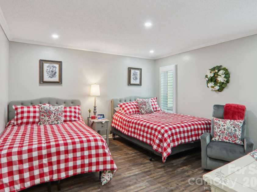 1601 Fleetwood Plaza, Hendersonville, NC 28739.  MLS# CAR4352883, YatesRealty ID 13058. Bedroom 2