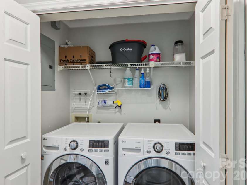 1601 Fleetwood Plaza, Hendersonville, NC 28739.  MLS# CAR4352883, YatesRealty ID 13058. Laundry Main Level