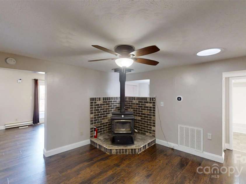 59 Upper Saw Branch Road, Candler, NC 28715.  MLS# CAR4226917, YatesRealty ID 13059. 