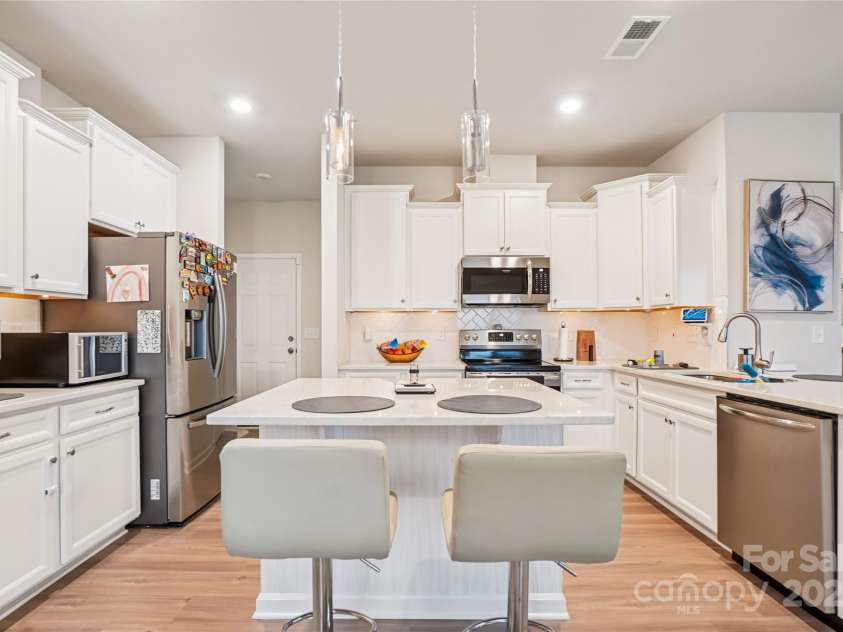 17312 Snug Harbor Road, Charlotte, NC 28278.  MLS# CAR4328108, YatesRealty ID 1306. 