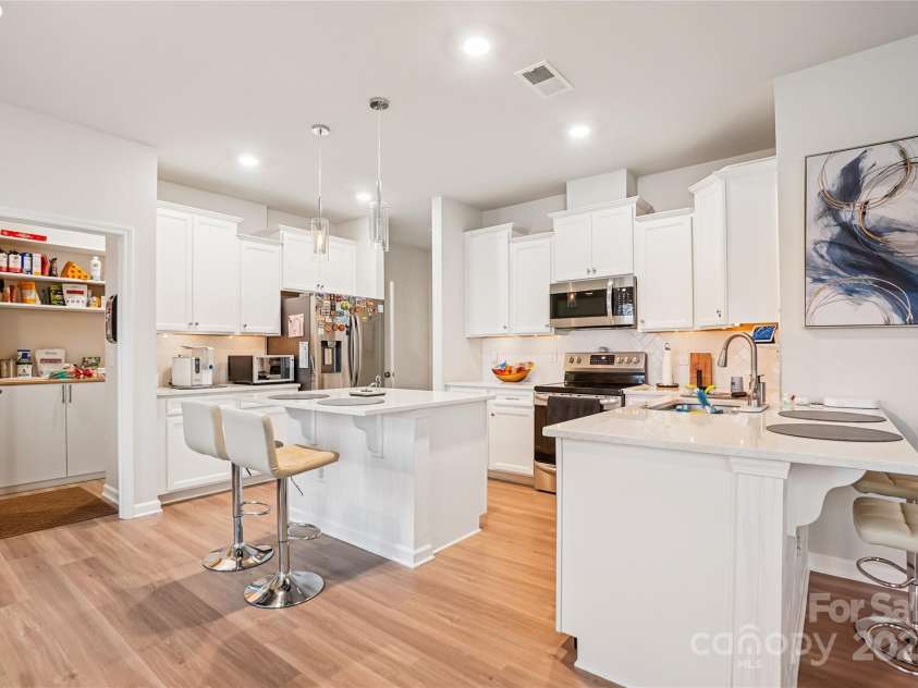 17312 Snug Harbor Road, Charlotte, NC 28278.  MLS# CAR4328108, YatesRealty ID 1306. 