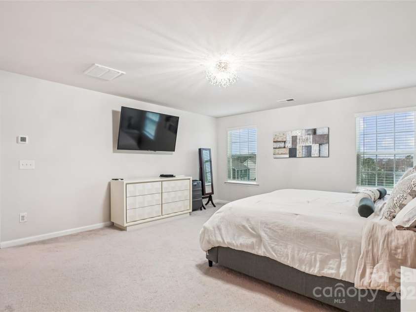 17312 Snug Harbor Road, Charlotte, NC 28278.  MLS# CAR4328108, YatesRealty ID 1306. 