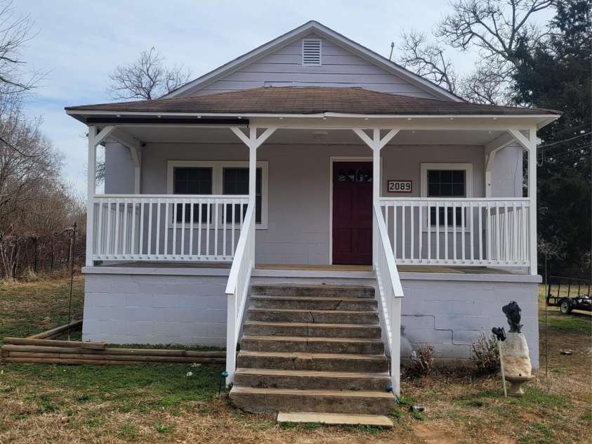 2089 Gastonia Highway, Lincolnton, NC 28092.  MLS# CAR4350525, YatesRealty ID 13060. Front