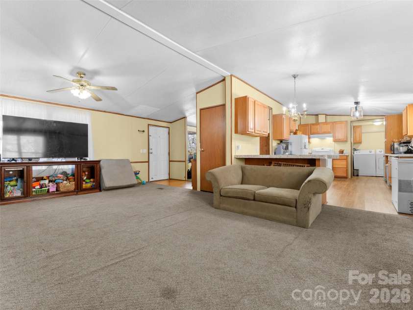 301 Matthew Lane, Canton, NC 28716.  MLS# CAR4368947, YatesRealty ID 13061. 