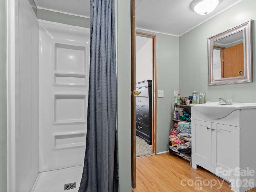 301 Matthew Lane, Canton, NC 28716.  MLS# CAR4368947, YatesRealty ID 13061. 