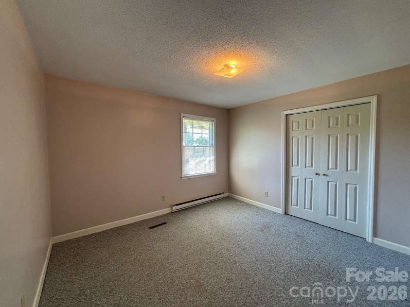 136 Devon Lane, Statesville, NC 28625.  MLS# CAR4346534, YatesRealty ID 13062. 
