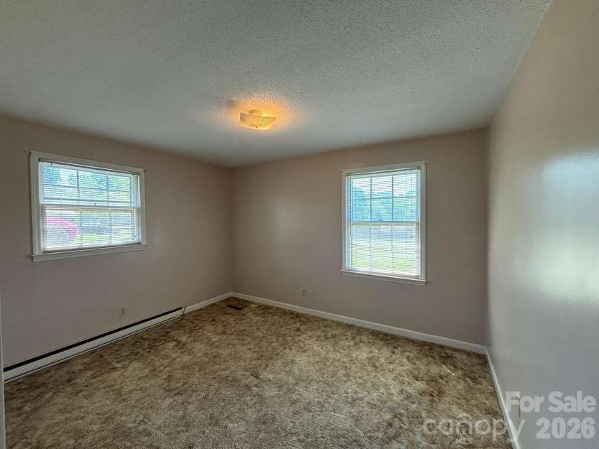 136 Devon Lane, Statesville, NC 28625.  MLS# CAR4346534, YatesRealty ID 13062. 