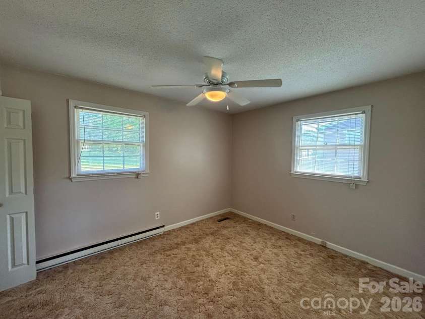 136 Devon Lane, Statesville, NC 28625.  MLS# CAR4346534, YatesRealty ID 13062. 