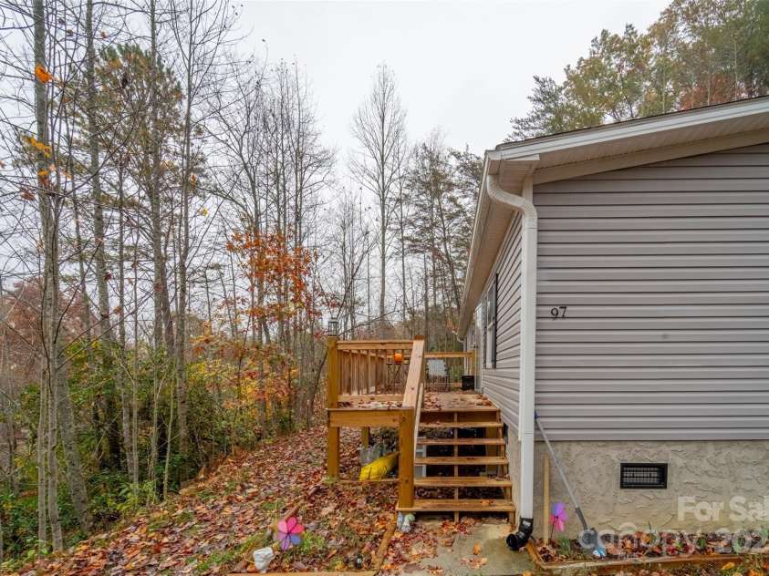 97 Sleeper Branch Road, Whittier, NC 28789.  MLS# CAR4197903, YatesRealty ID 13062. 