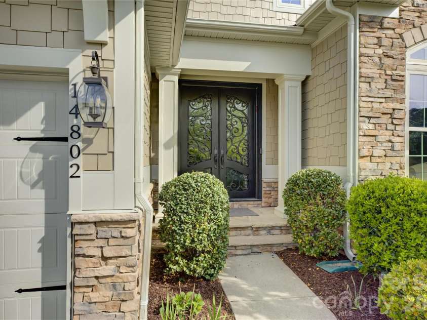 14802 Creeks Edge Drive, Charlotte, NC 28278.  MLS# CAR4356653, YatesRealty ID 13063. 