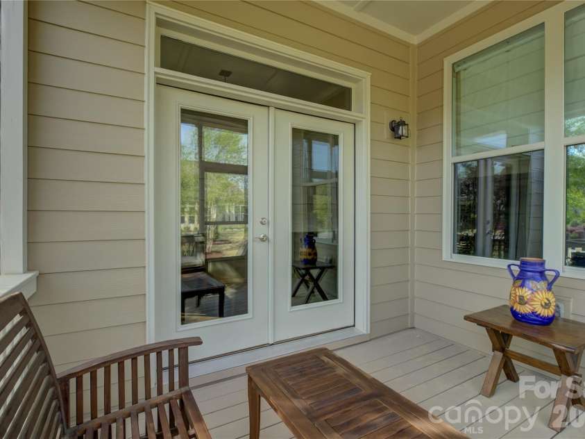 14802 Creeks Edge Drive, Charlotte, NC 28278.  MLS# CAR4356653, YatesRealty ID 13063. 