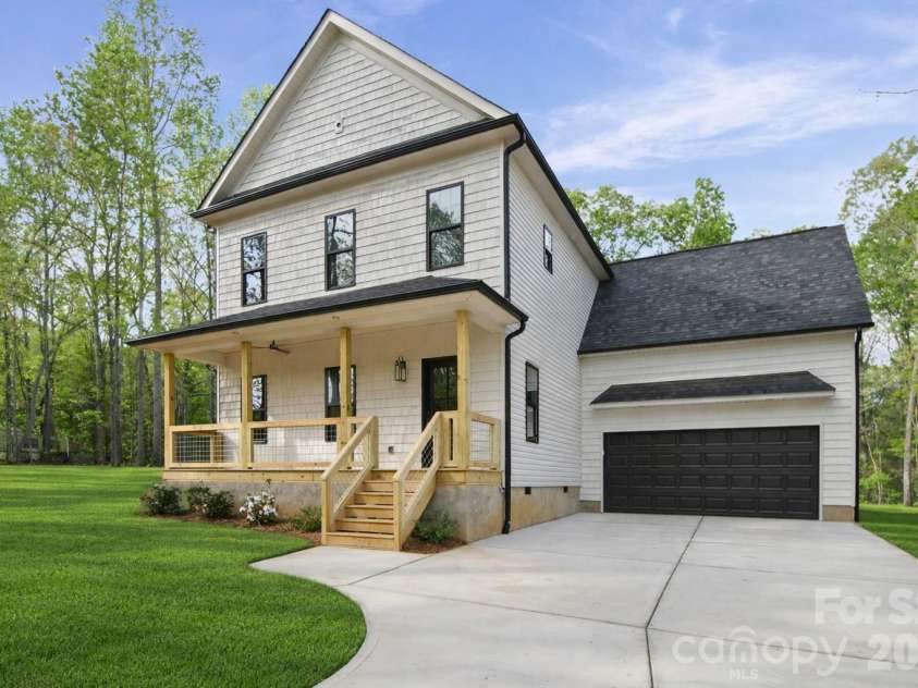 155 Rudisill Road, Lincolnton, NC 28092.  MLS# CAR4321191, YatesRealty ID 13064. Grass has been virtually placed