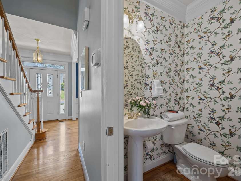 20432 Middletown Road, Cornelius, NC 28031.  MLS# CAR4363403, YatesRealty ID 13066. 
