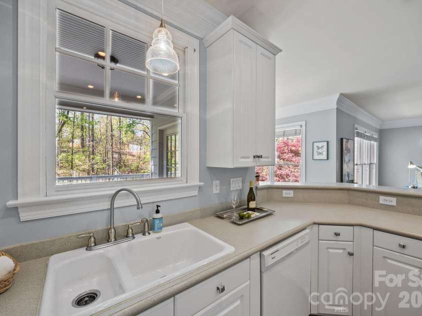 20432 Middletown Road, Cornelius, NC 28031.  MLS# CAR4363403, YatesRealty ID 13066. 