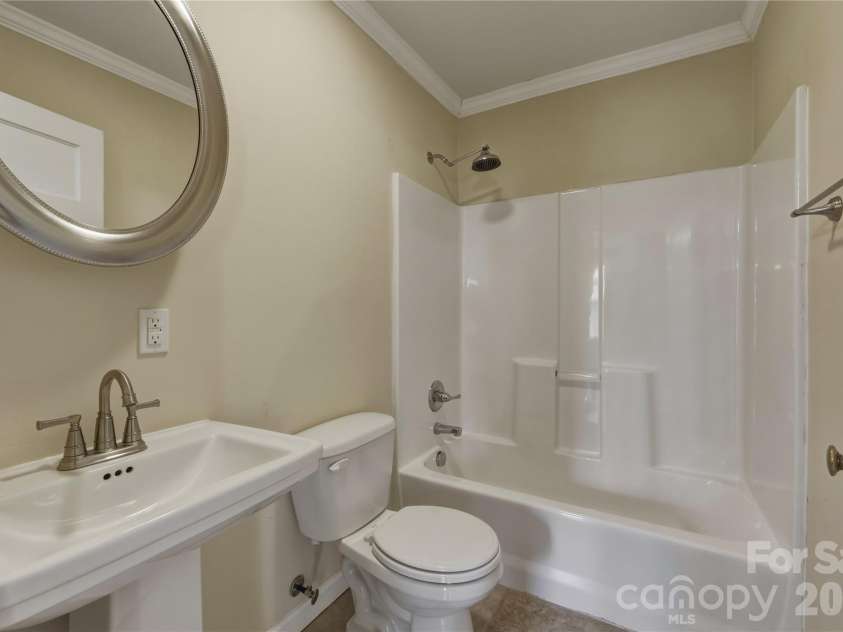 512 Alexander Avenue, Morganton, NC 28655.  MLS# CAR4370253, YatesRealty ID 13067. 
